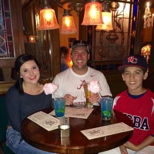 Meet your Posher, Hunter